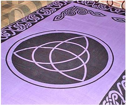Triquetra Purple Tapestry 72x108 in