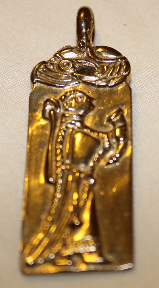Frigg Pendant (Bronze)