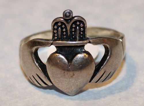Claddagh Large (Sterling)