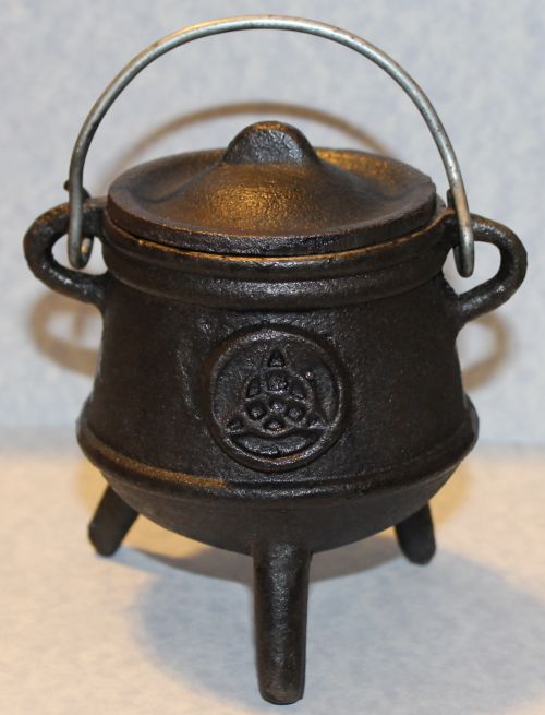 Triquetra Cast Iron Cauldron 4.5 inch high by 3 inch deep